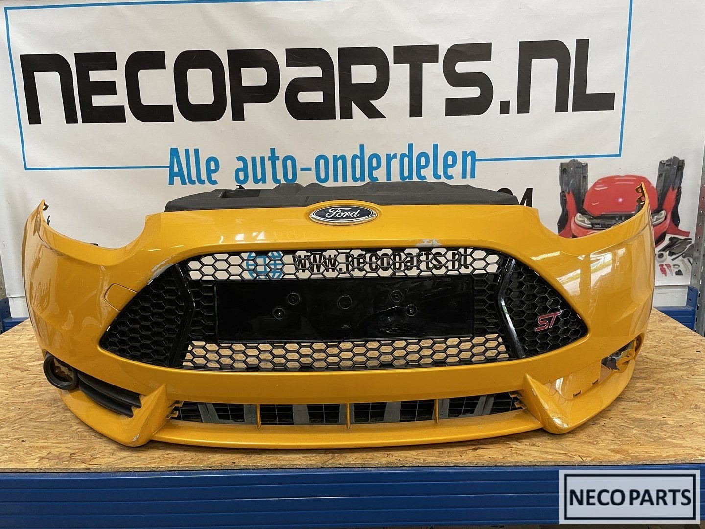 FORD FOCUS 3 MK3 ST BUMPER VOORBUMPER CM51-17757 ORIGINEEL, -, -, -, Enlèvement ou Envoi