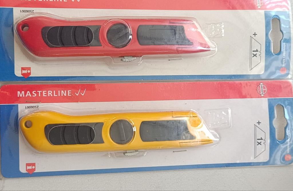 Cutters 7 € pour 2 pièces, Ophalen