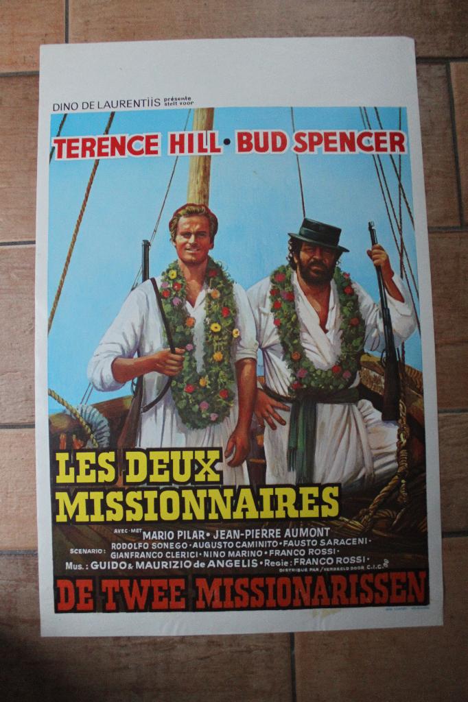 filmaffiche Terence Hill Two Missionaries filmposter, Verzamelen, Posters, Zo goed als nieuw, Film en Tv, A1 t/m A3, Rechthoekig Staand