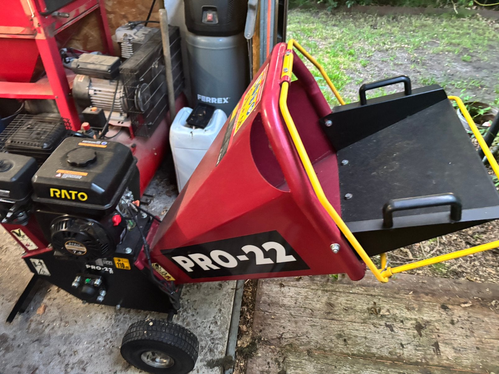Hakselaar pro-22 benzine, Tuin en Terras, Zitmaaiers, Ophalen, Zo goed als nieuw