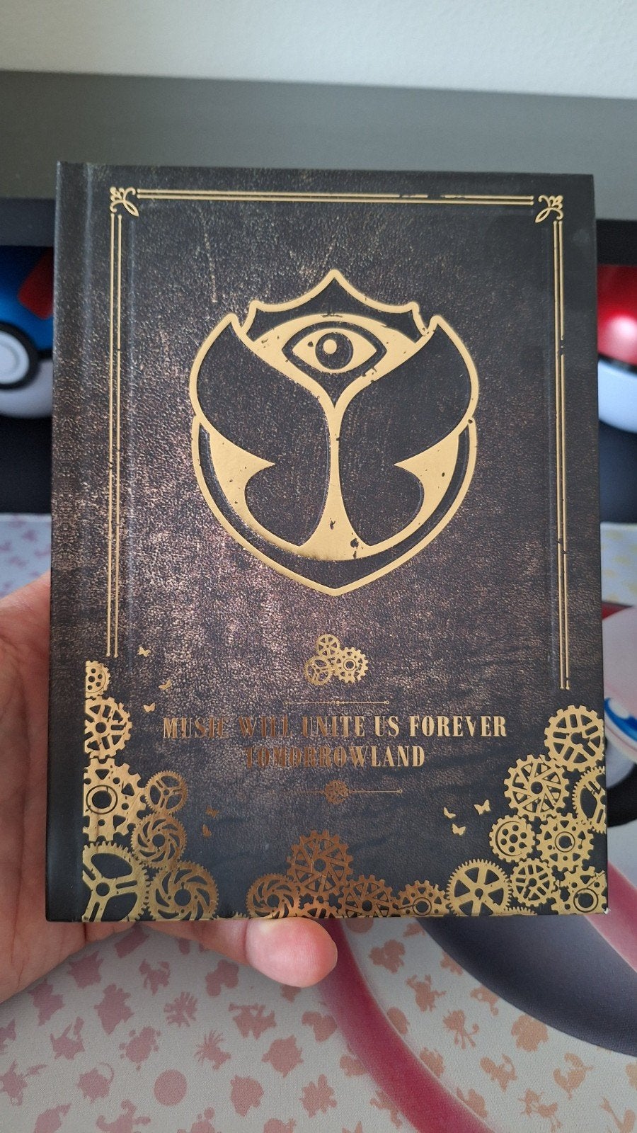 Tomorrowland 2014 boek met cd's!, Enlèvement ou Envoi