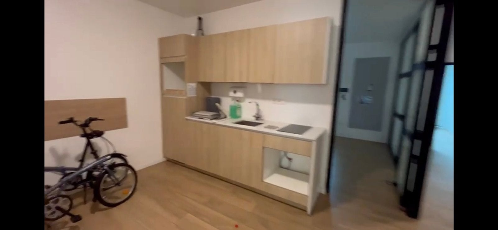 Te huur, kantoor, winkel, Merksem, bredabaan 656, Overige soorten, Direct bij eigenaar, Antwerpen (stad)