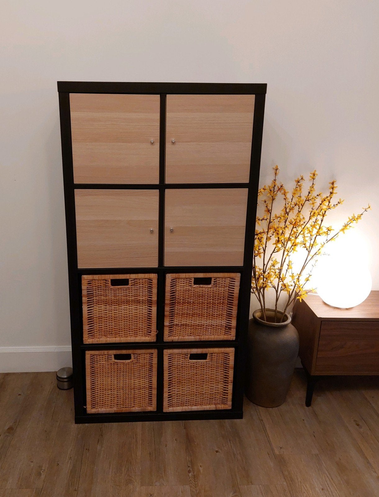 kallax ikea kast met deuren en manden, Huis en Inrichting, Ophalen, Met deur(en)