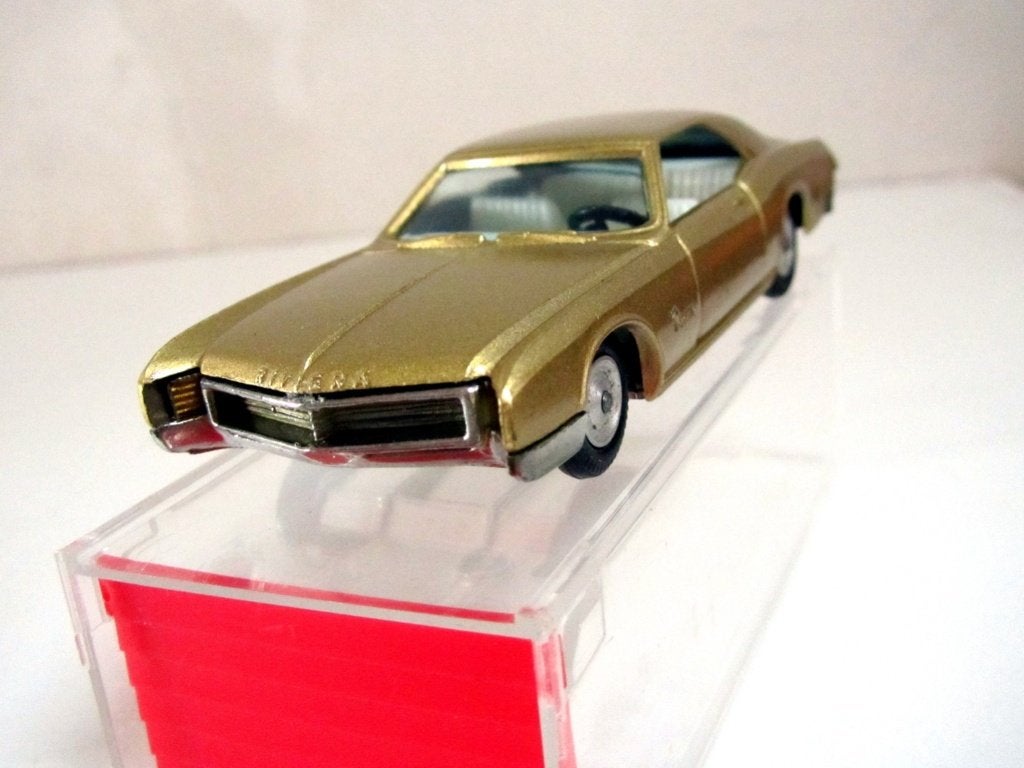 Vintage Buick Riviera Sabra #8108 1:43 (1969), Enlèvement ou Envoi, Comme neuf, Voiture