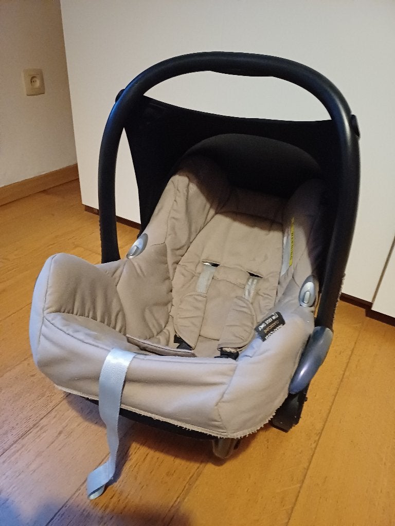 Maxi Cosi met voetenzak en verkleinkussen, Kinderen en Baby's, Maxi-Cosi, Ophalen, 0 t/m 10 kg, Gebruikt