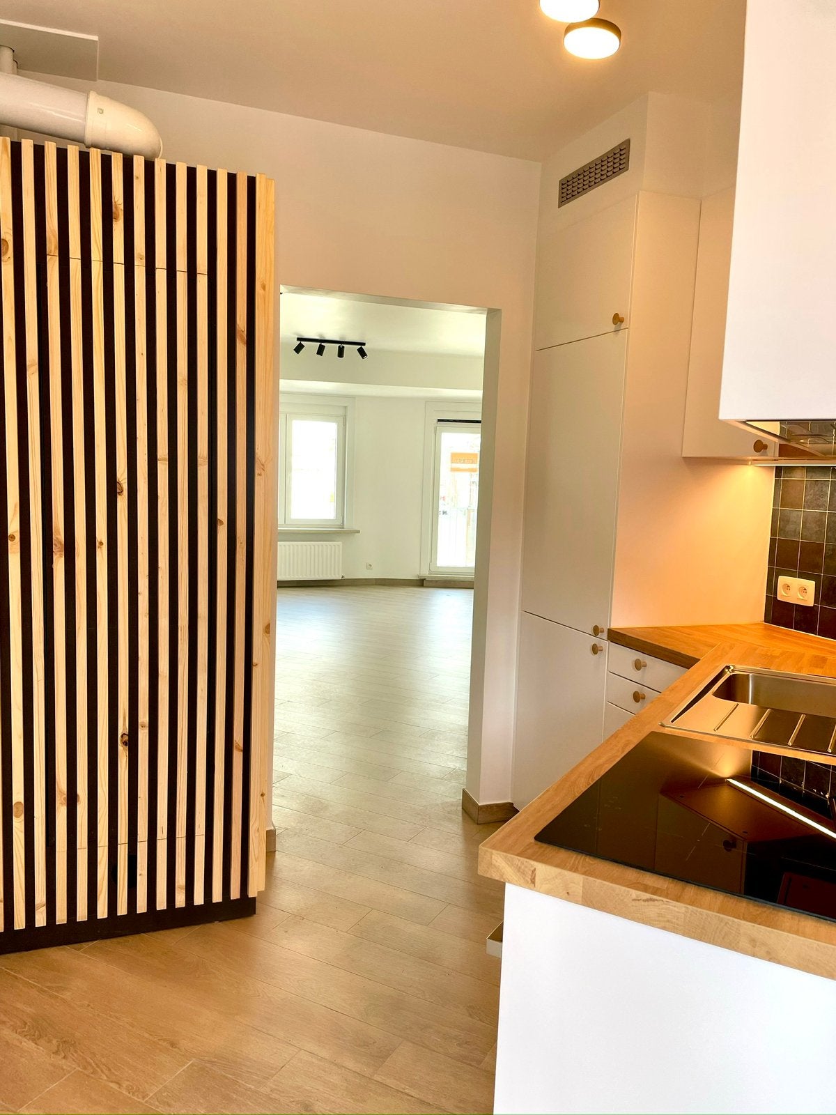 TE HUUR – Prachtig gerenoveerd appartement in centrum Ronse, 50 m² ou plus, Province de Flandre-Orientale