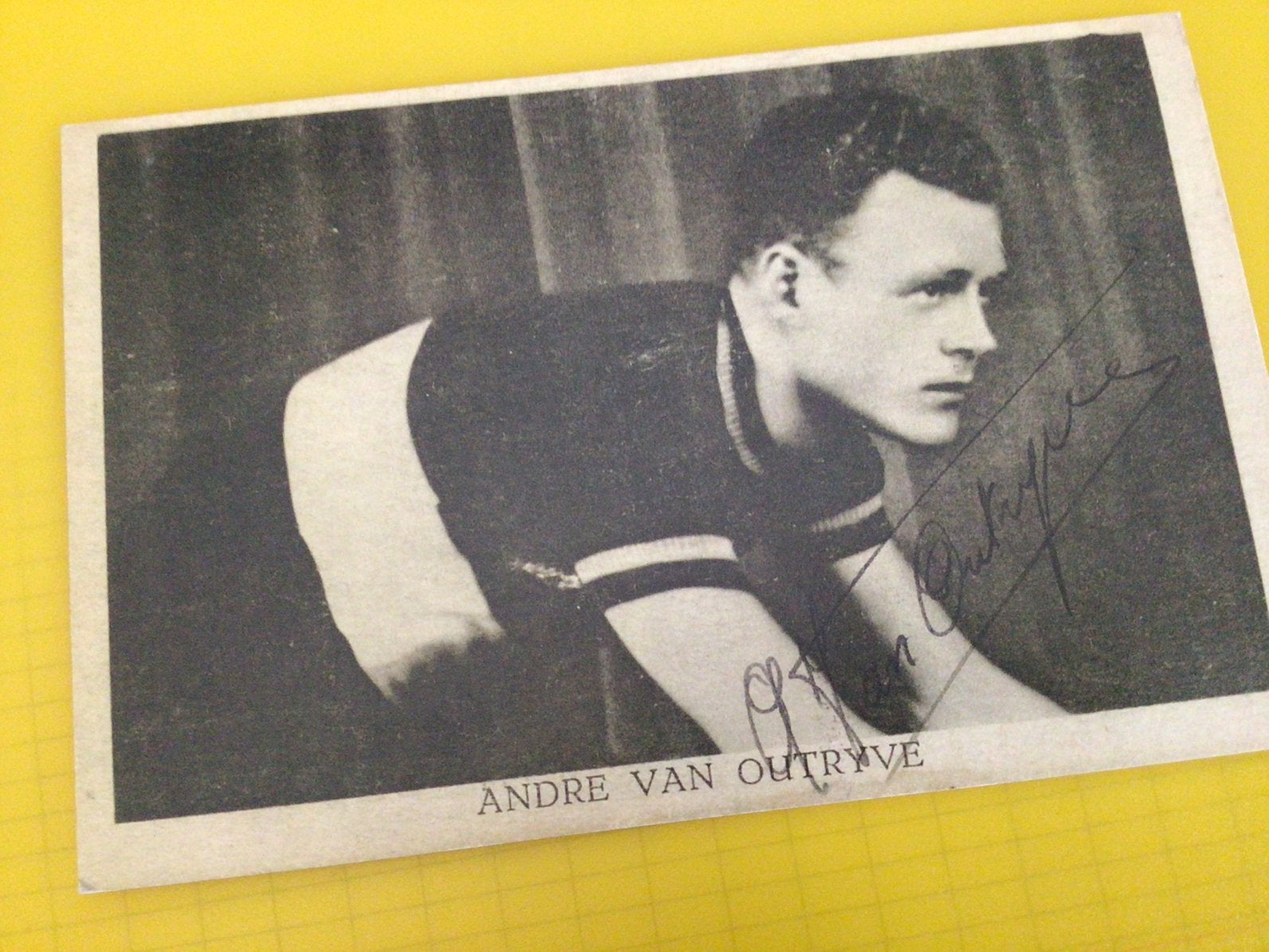wielerkaart  bk andre van outryve signe, Envoi, Comme neuf