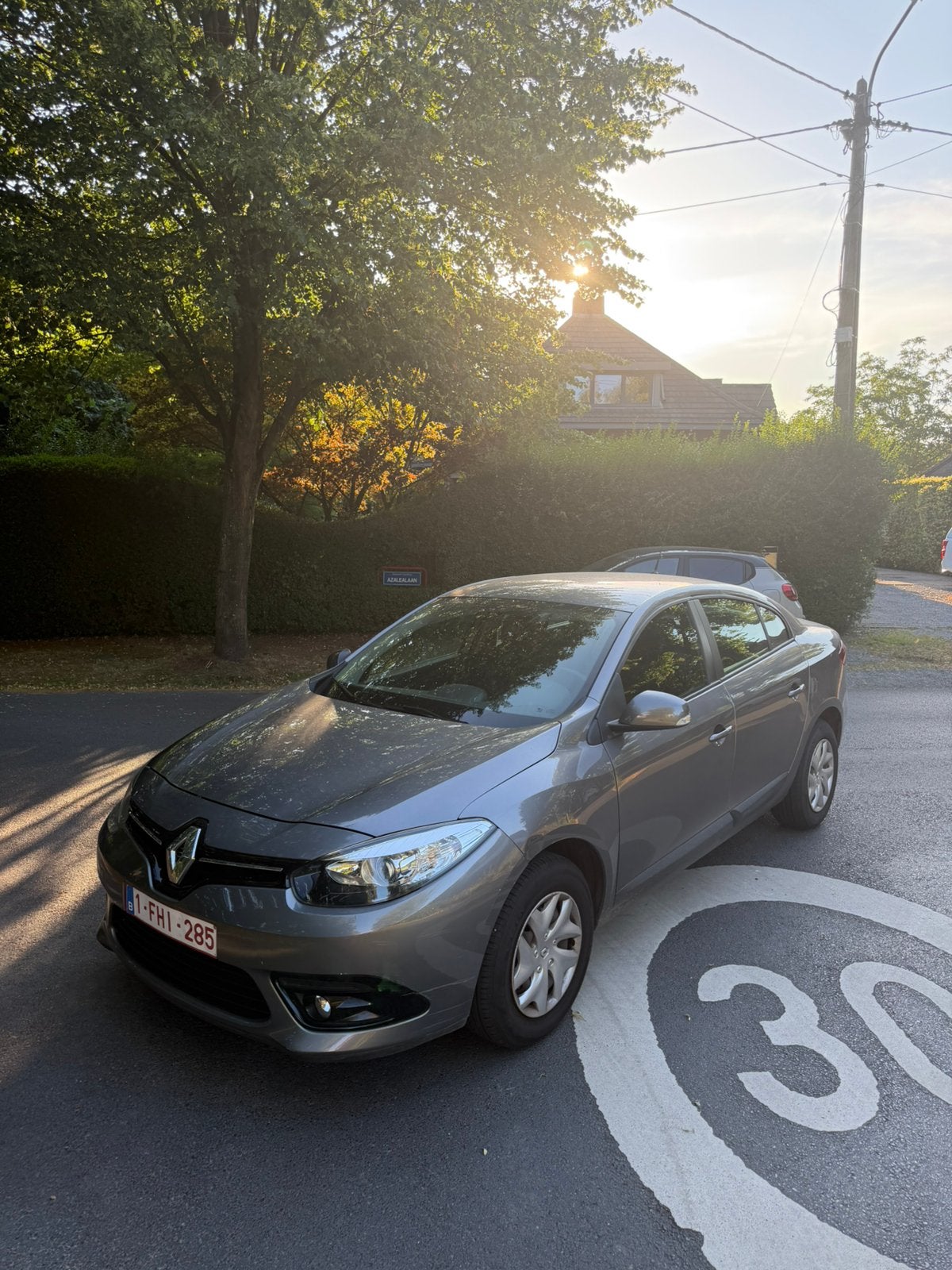 Fluence - 69.000 km - 1 eigenaar - gekeurd verkoop, Auto's, Voorwielaandrijving, Euro 5, Stof, 1280 kg
