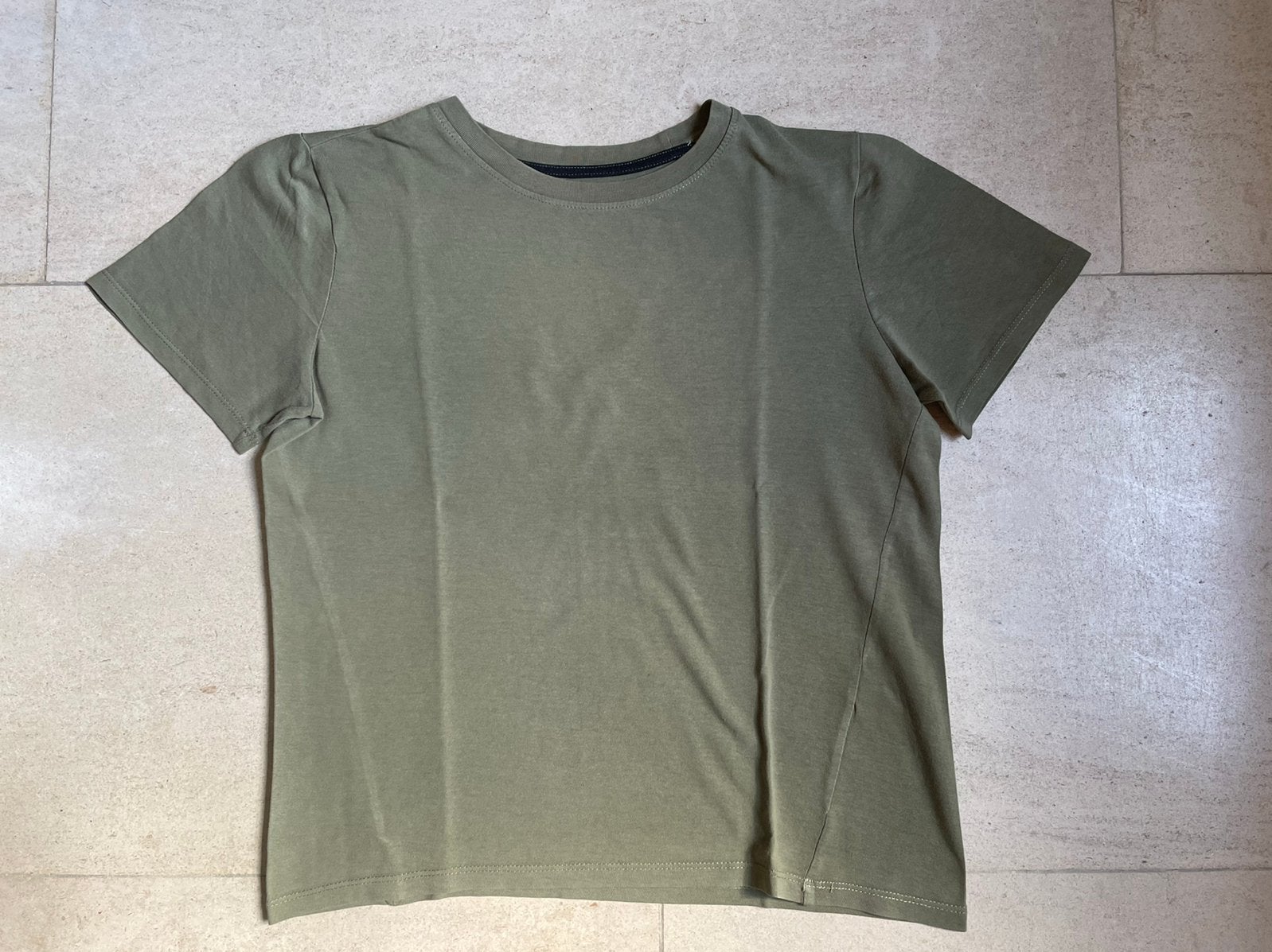 Kakigroen T-shirt H&M maat 146 / 152, Kinderen en Baby's, Kinderkleding | Maat 146, Gebruikt, H&M, Ophalen of Verzenden, Shirt of Longsleeve