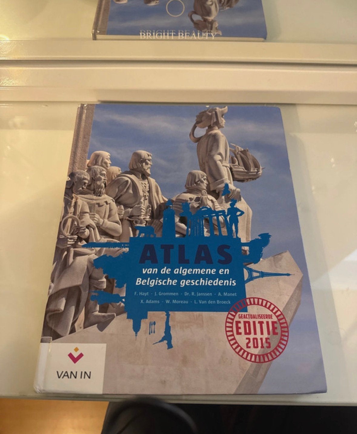 Atlas van de Algemene en Belgische Geschiedenis Editie 2015, Boeken, Ophalen of Verzenden, Zo goed als nieuw