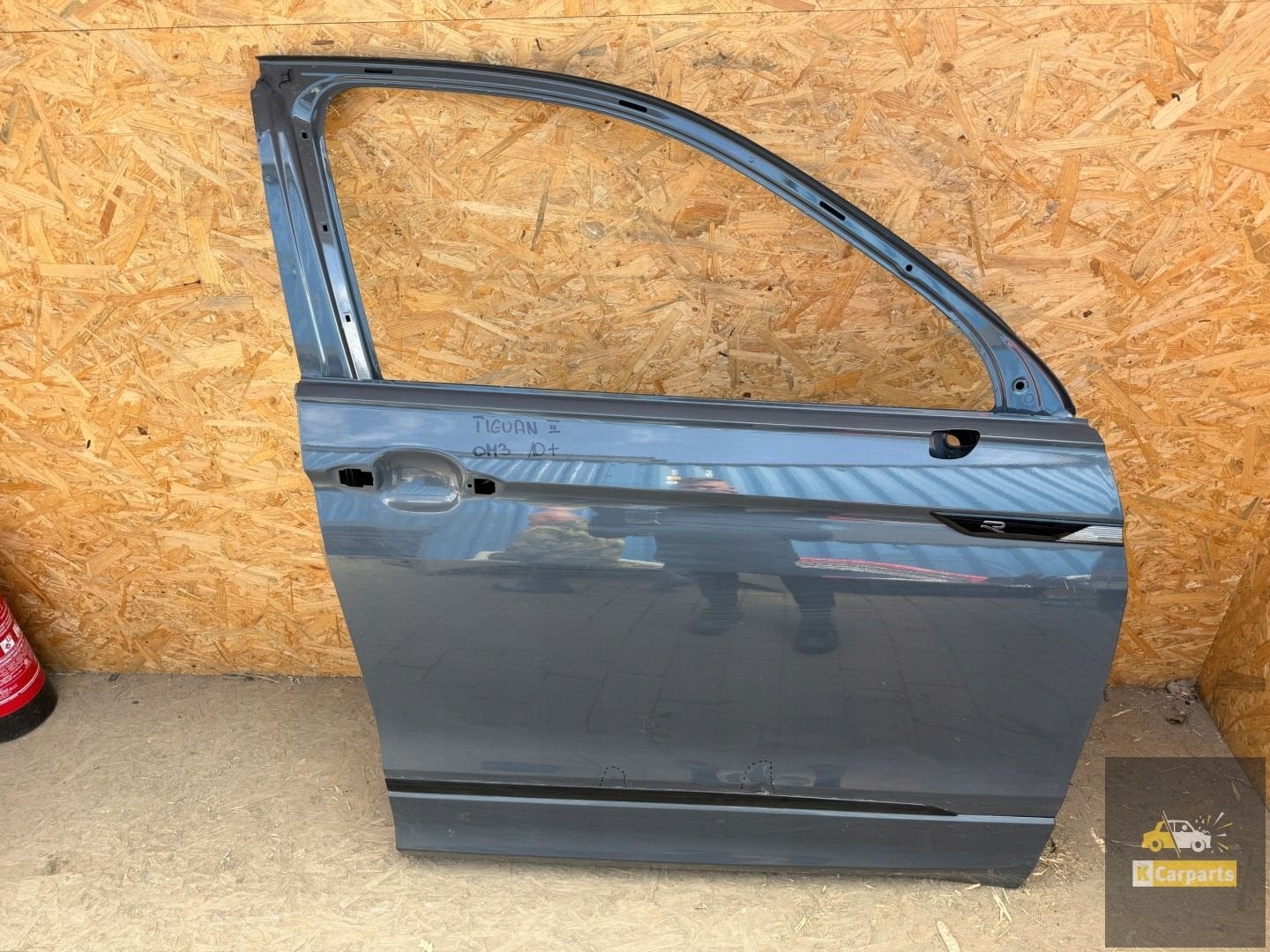 VW Tiguan II rechter voordeur, Gebruikt, Volkswagen AG, Vw@volkswagen.de, Berliner Ring 2
38440  Wolfsburg, DE