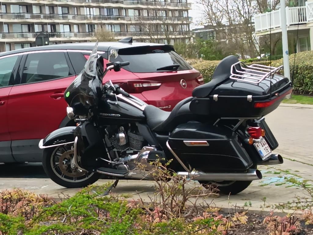 Harley electraglide zwart, Motoren, Particulier