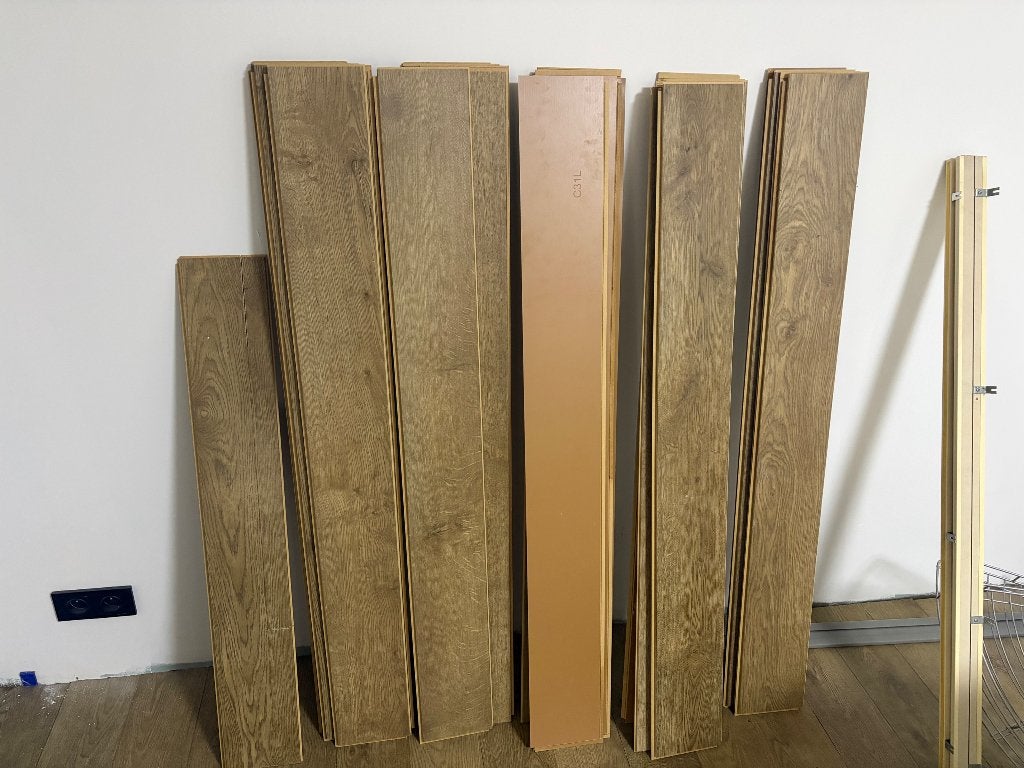 Mooie laminaatvloer (eiken look), Ophalen, Nieuw, 5 tot 10 m², 10 tot 30 cm