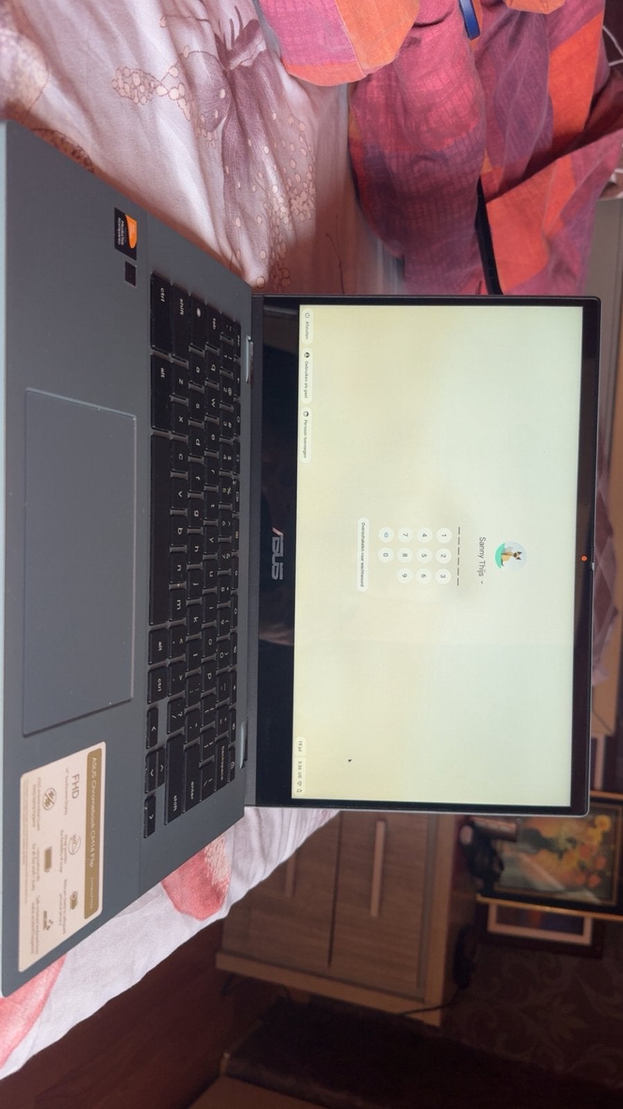 ASUS Chromebook CM14 Flip, Ophalen, 2 tot 3 Ghz, Qwerty, Zo goed als nieuw