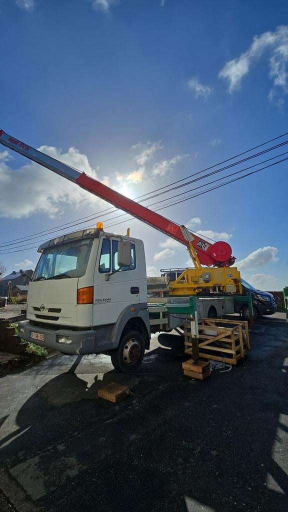 Camion grue klaas, Enlèvement, Grue
