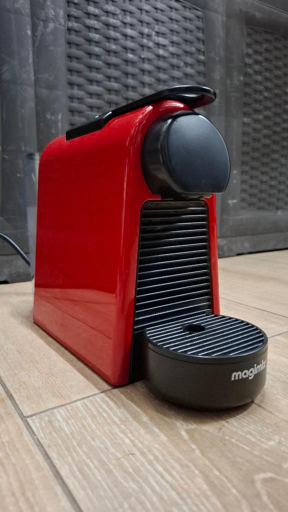 MAGIMIX Nespresso Essenza Mini M115, Ophalen, Zo goed als nieuw, 1 kopje, Combi