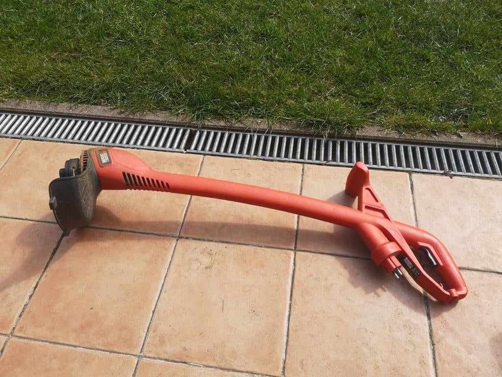 Coupe bordure électrique Bkack&Decker, Jardin & Terrasse, Coupe-bordures, Électrique, Black & Decker, Enlèvement, Utilisé