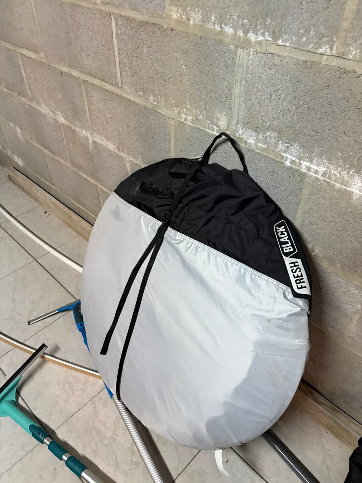 Fresh & Black pop-up tent 2 persoons, Caravans en Kamperen, Tenten, Ophalen