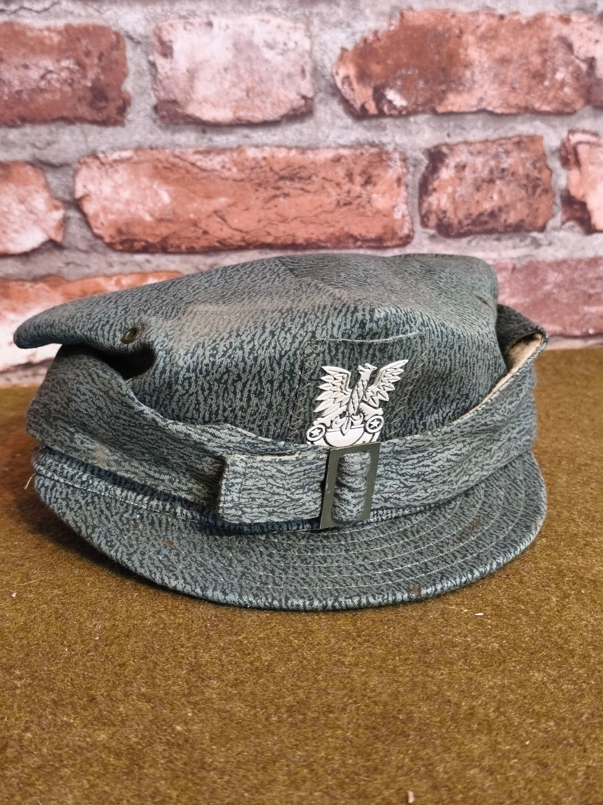 casquette polonaise, Enlèvement ou Envoi