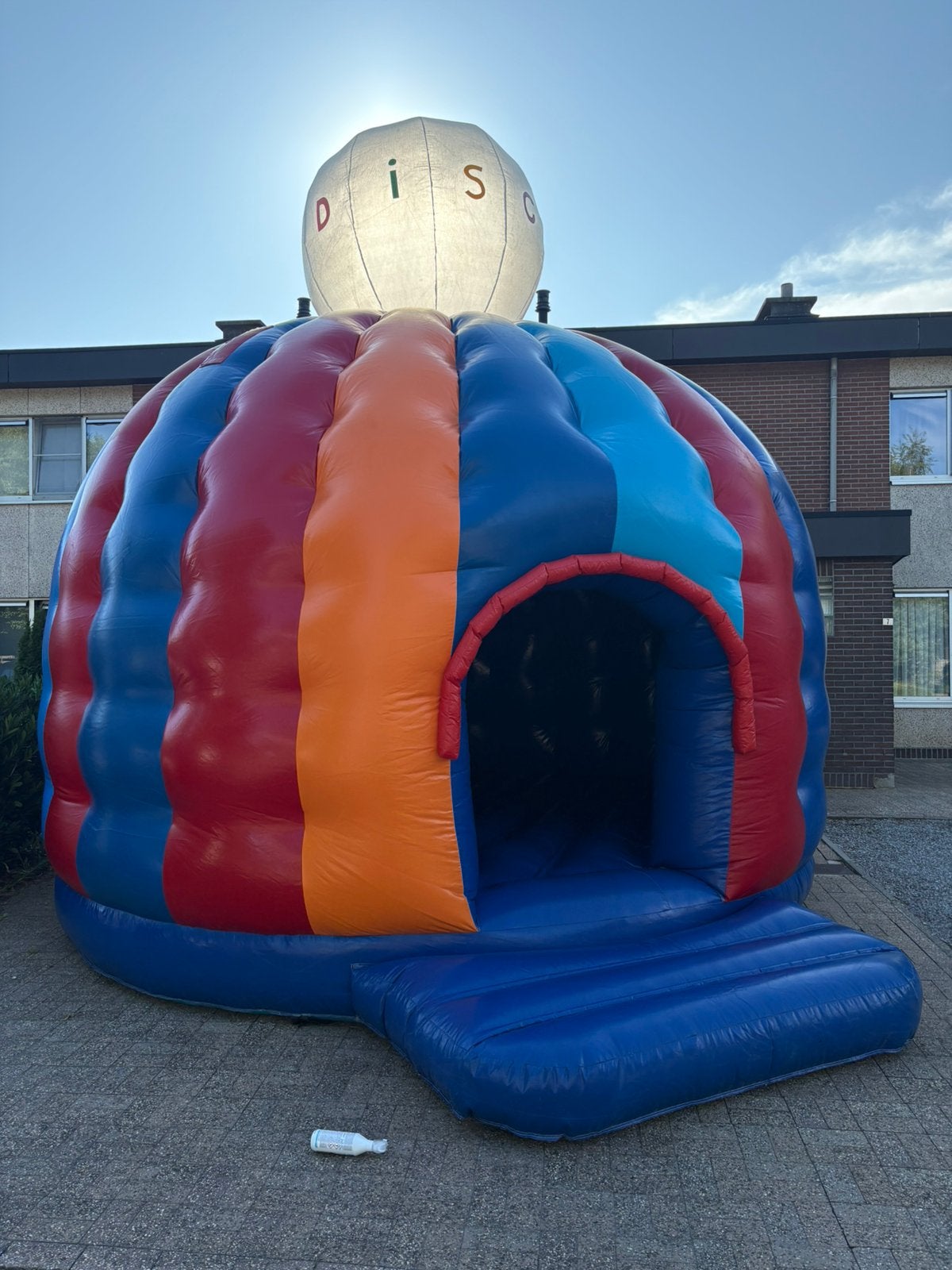 Springkasteel discobol, Hobby en Vrije tijd, Feestartikelen | Verhuur, Zo goed als nieuw, Ophalen