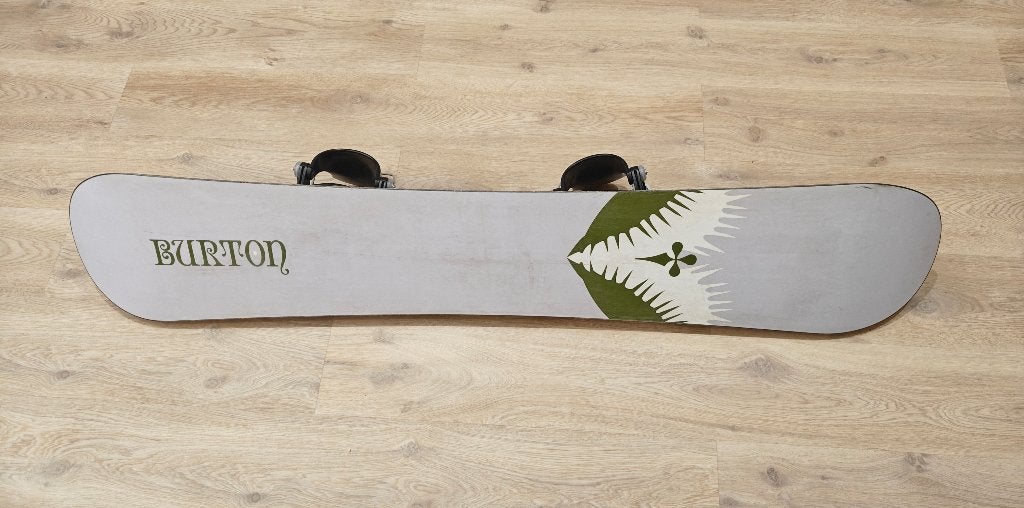 Burton Troop Snowboard 155 + Flow bindingen, Ophalen, Gebruikt, Bindingen