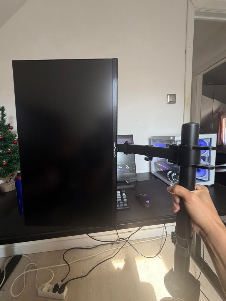 Gaming monitor met arm 24 inch, Computers en Software, Monitoren, Ophalen, Zo goed als nieuw, Gaming