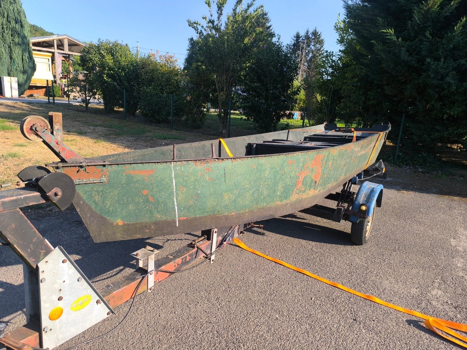 barque de pêche 520/135, Sports nautiques & Bateaux, Enlèvement, Remorque