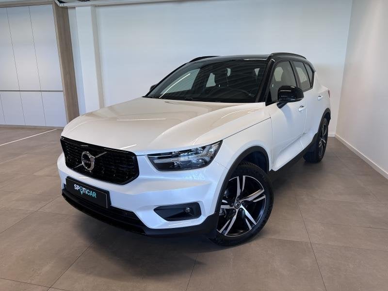 Volvo XC40 R-DESIGN T3 1.5 BENZINE, Auto's, Wit, 146 g/km, Bedrijf, 5 deurs