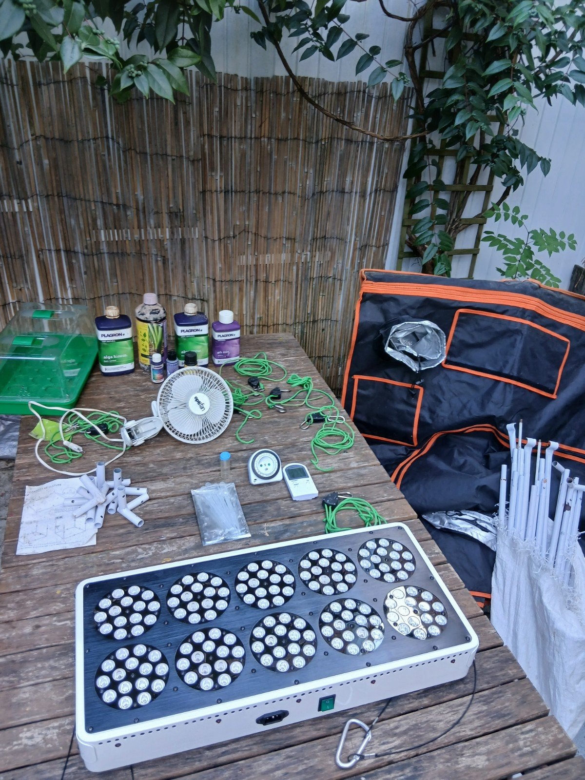 Led lamp en tentset + accessoires, Ophalen, Gebruikt, Kweektent