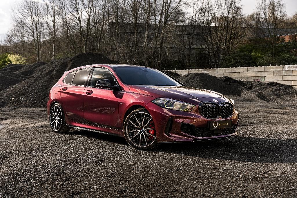 BMW 135 M PERFORMANCE*INDIVIDUAL WILDBERRY*SHADOW LINE*HUD*, Autos, BMW, Entreprise, Achat, Série 1, Essence, Euro 6, Berline