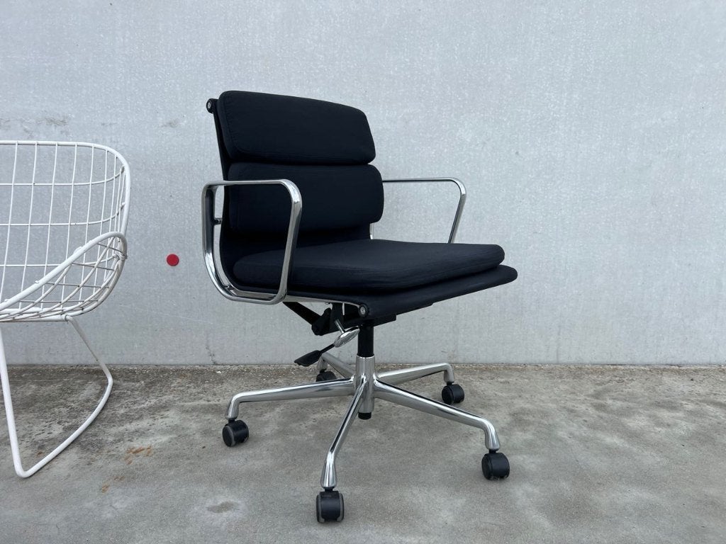 Vitra Eames EA217 bureaustoel, Verzenden, Zo goed als nieuw, Zwart, Bureaustoel