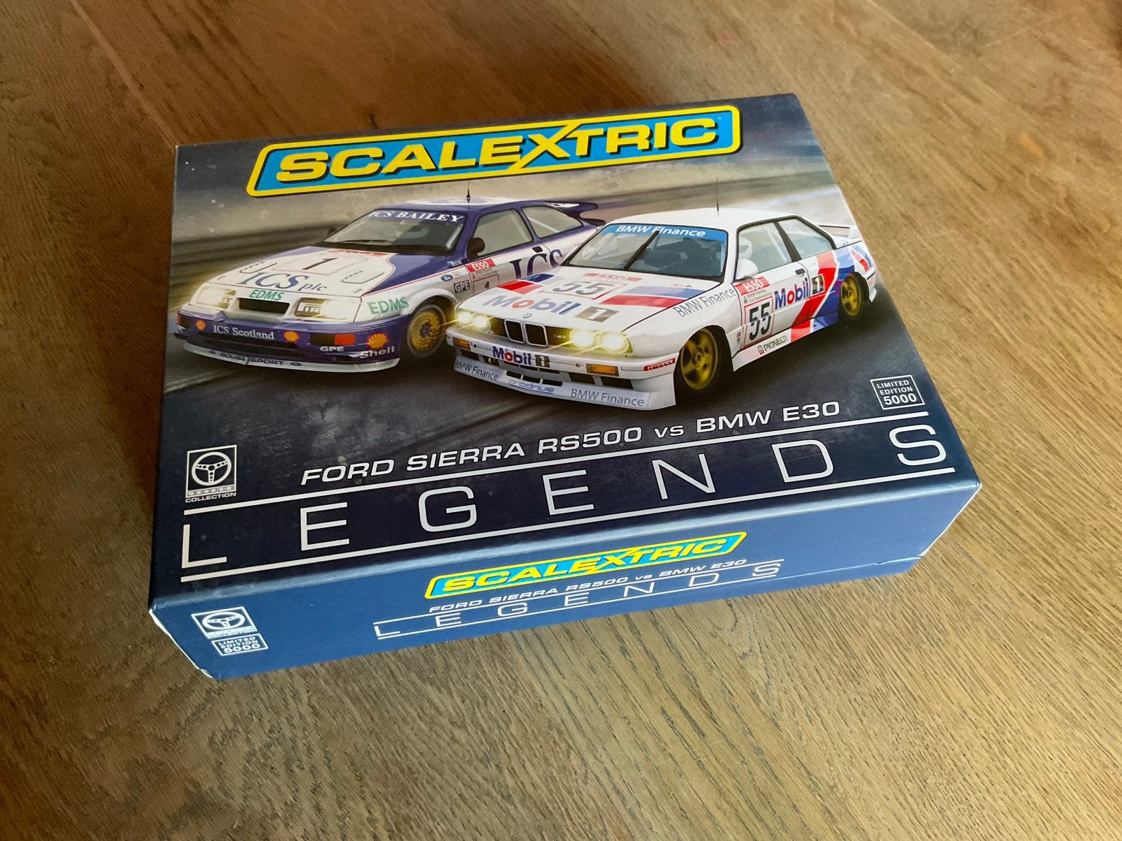 Scalextric Ford Sierra RS500 & BMW E30 Legends Touring Car, Ophalen of Verzenden, Zo goed als nieuw