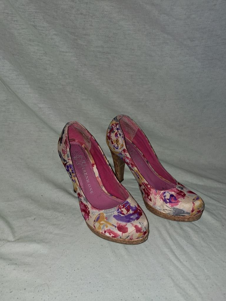 Hoge hakken bloemen - Trend One - maat 36, Overige kleuren, Ophalen of Verzenden, Trend One, Schoenen met hoge hakken