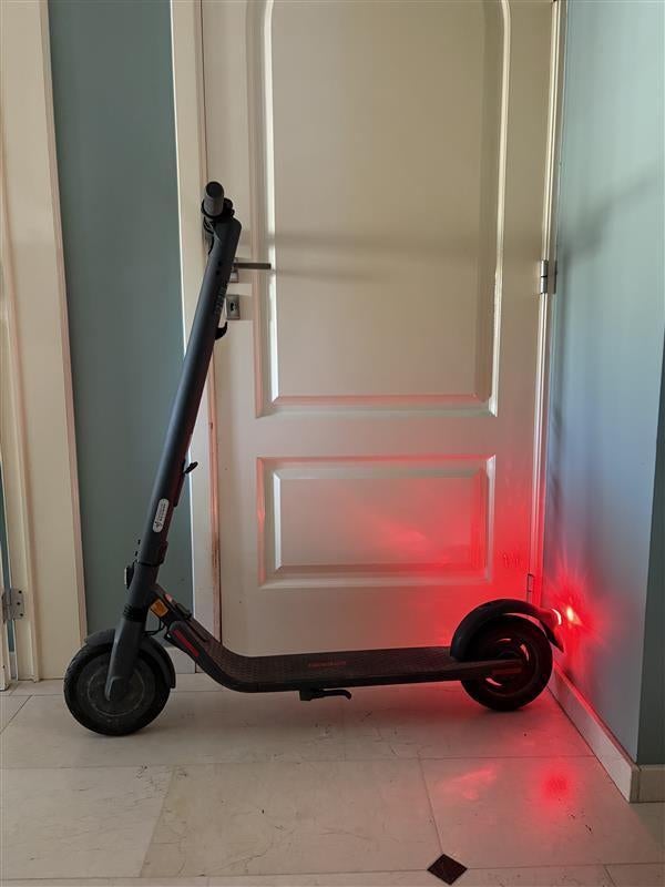 Ninebot E25E, Fietsen en Brommers, Steps, Zo goed als nieuw, Elektrische step (E-scooter), Ophalen
