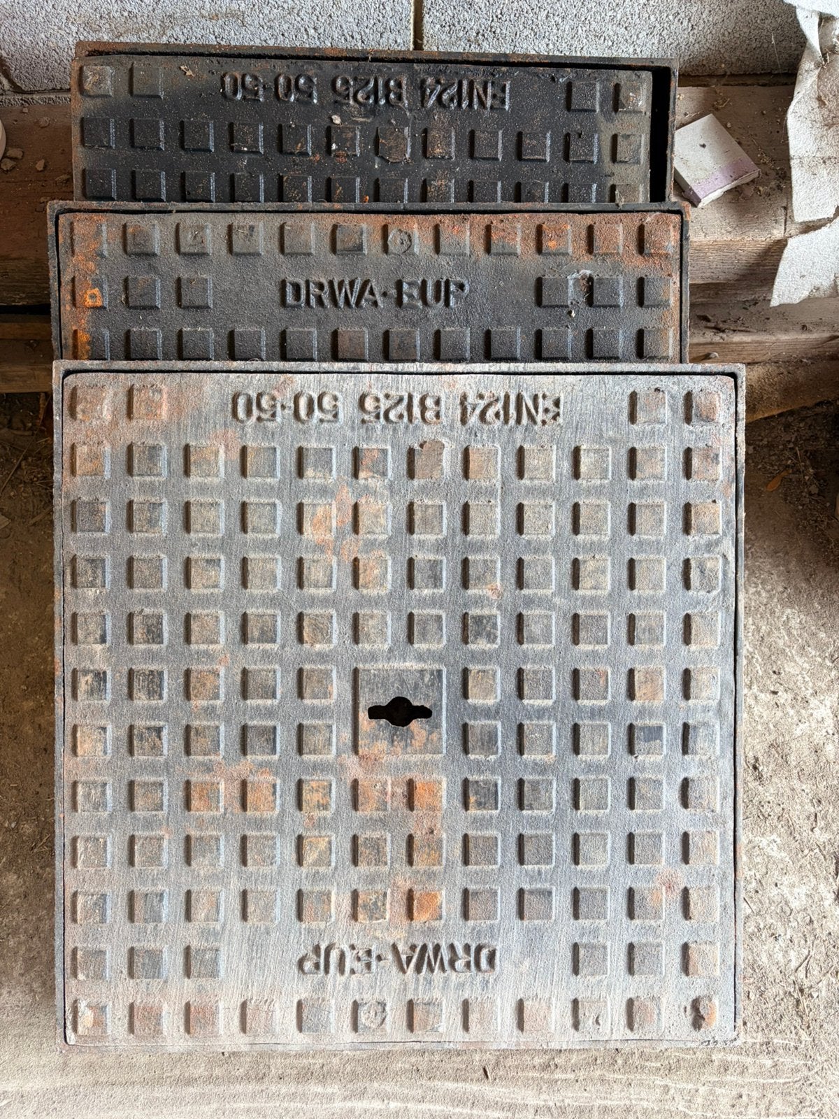 Taque en fonte 12,5T, Enlèvement, Comme neuf