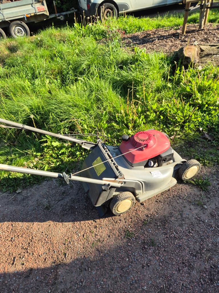 Degelijke Honda grasmaaier, Enlèvement