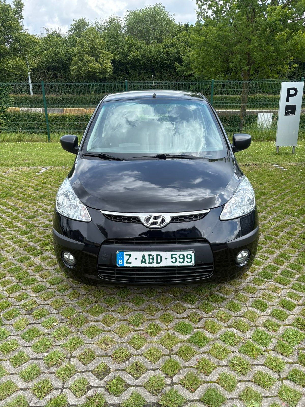 Hyundai i10, Autos, Hyundai, Particulier, i10, ABS, Essence, Euro 4, Autre carrosserie, 5 portes, Boîte manuelle, Noir, Noir, Tissu