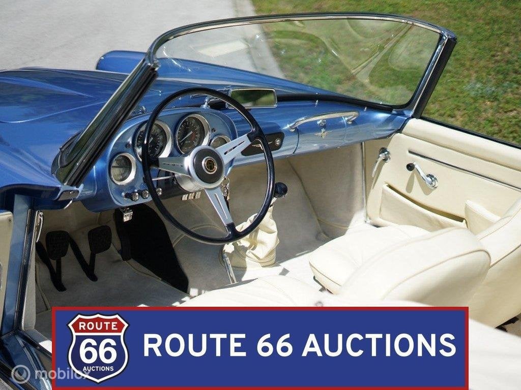 Alfa Romeo 2000 Spider Touring | 1960 | Route 66 Auctions, Auto's, Zwart, Bedrijf, Handgeschakeld, Overige carrosserie