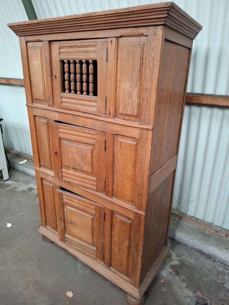 ANTIEKE BEGIJNENKAST, Ophalen