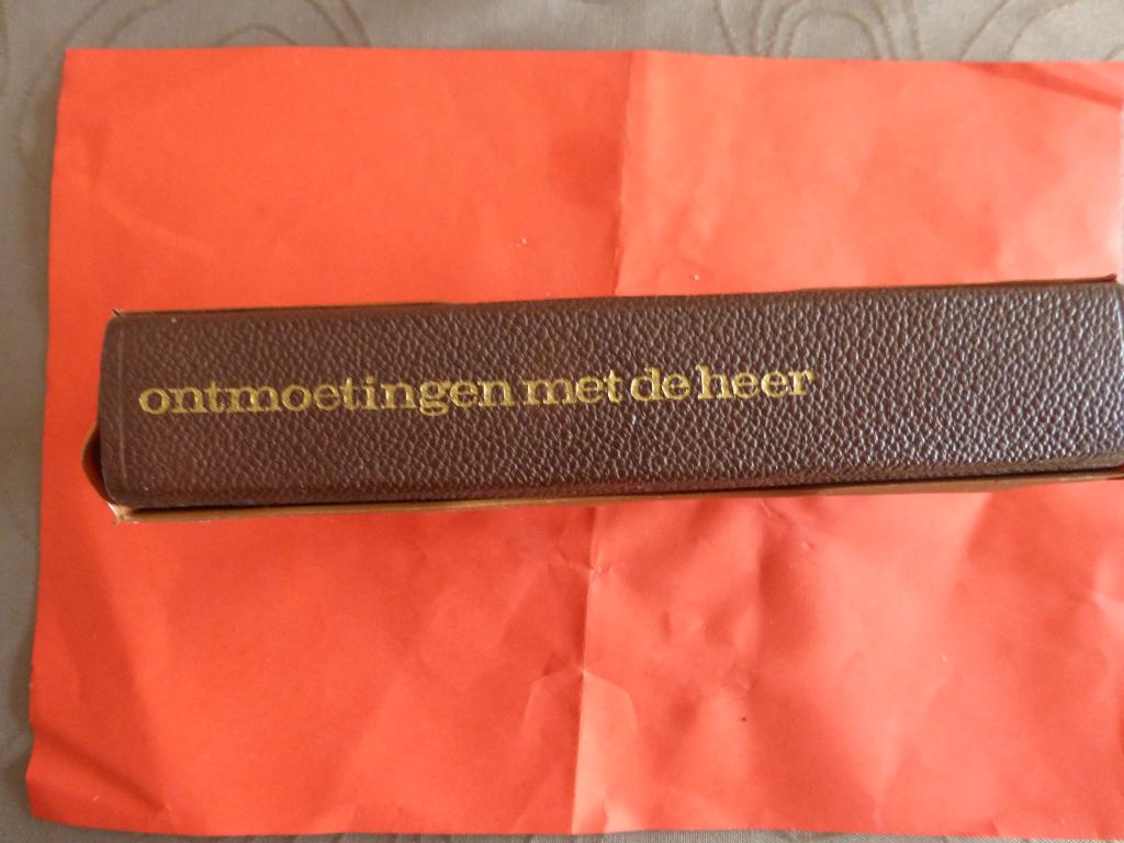 missaal, Ophalen, Zo goed als nieuw