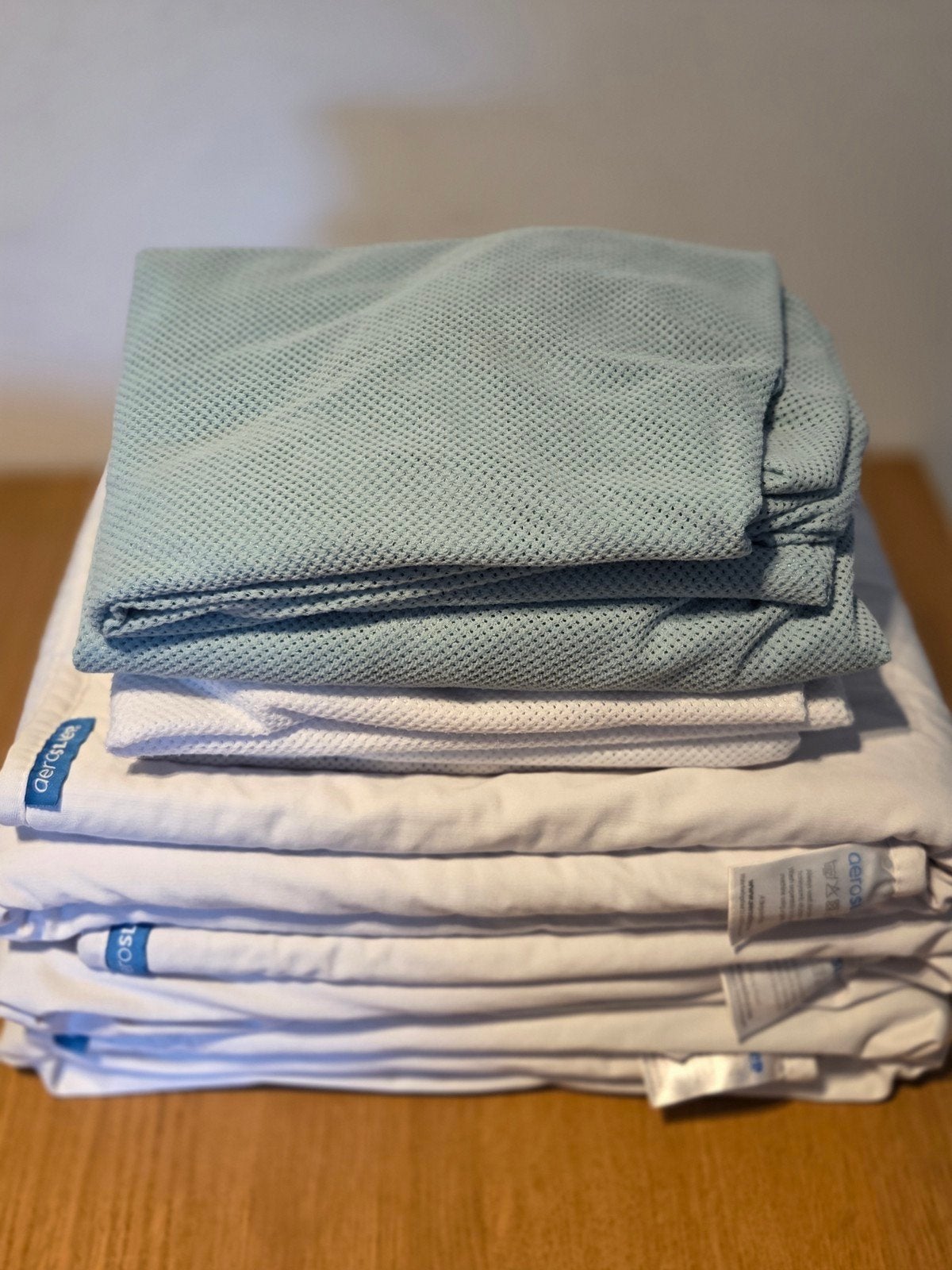 Aerosleep matras + GRATIS 3x matrasbeschermer en 4 hoeslaken, Kinderen en Baby's, Ophalen, Zo goed als nieuw