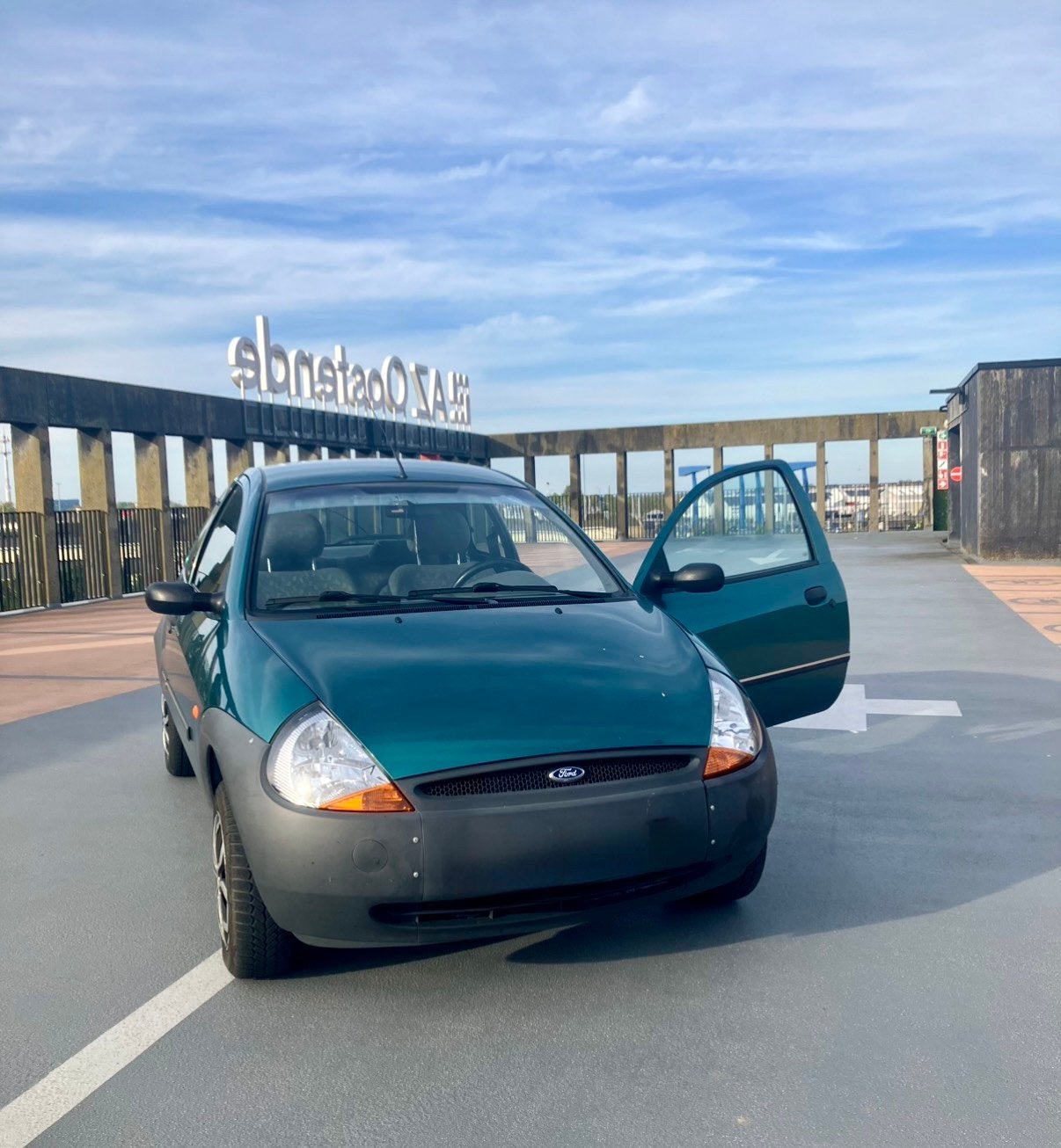 Ford Ka avec 55000 km (carpass), Argent ou Gris, Achat, Beige, Entreprise