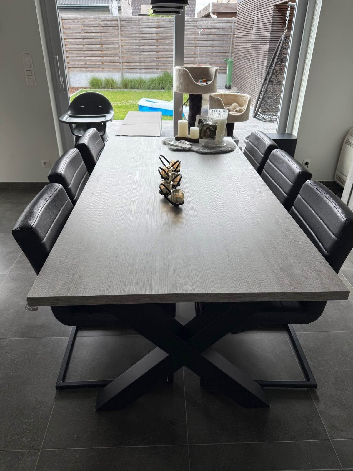 Eettafel en stoelen, Ophalen, Gebruikt, Landelijk, 4 tot 6 stoelen