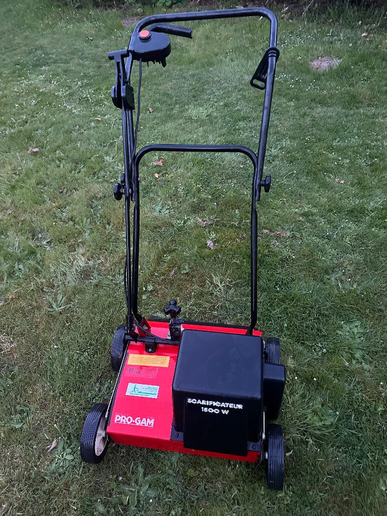 Verticuteermachine ( te huur ), Ophalen, Gebruikt, Elektrisch