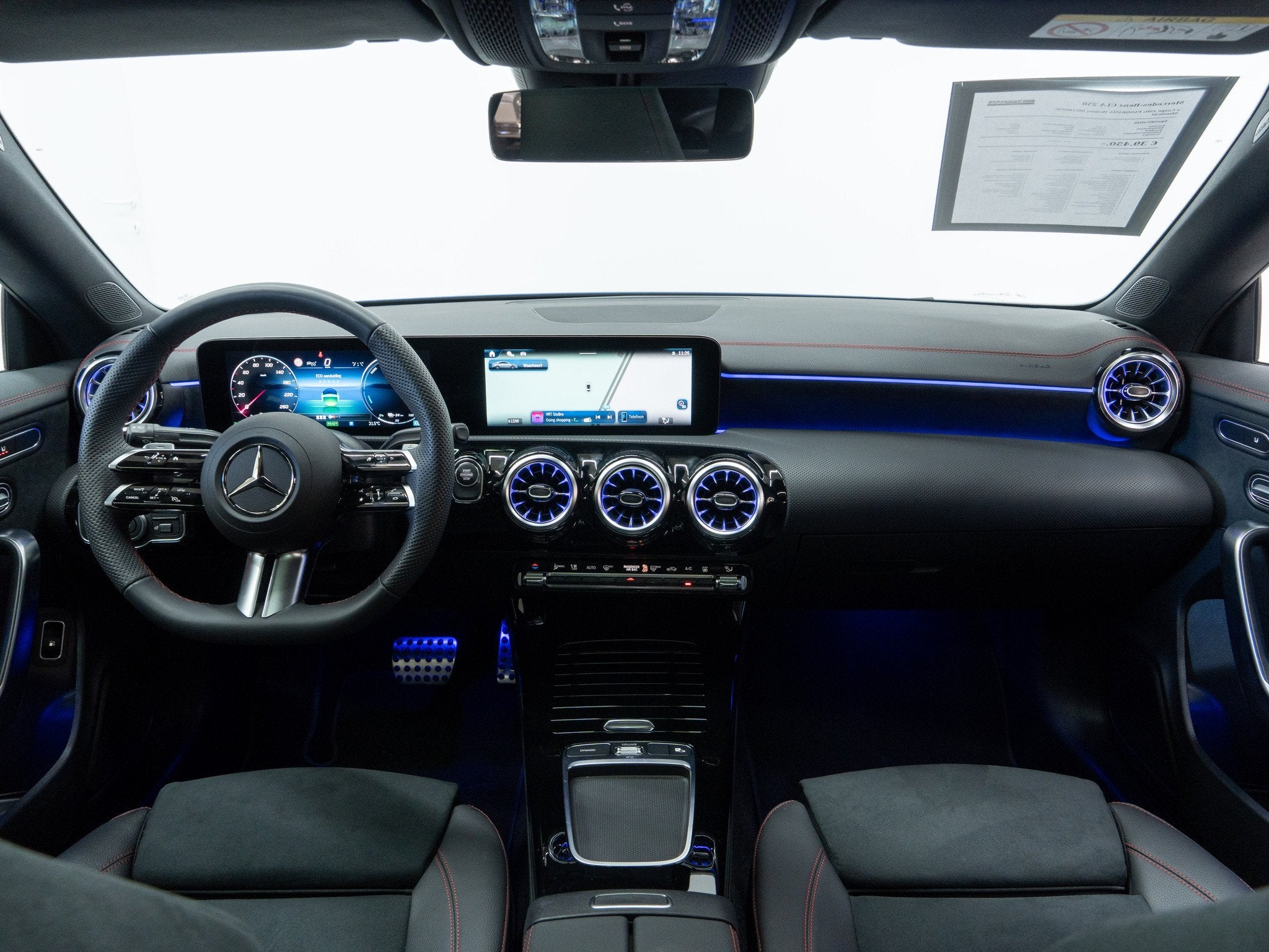 Mercedes-Benz CLA 250 e Coupé AMG PANORAMA Memory DISTRONIC, Auto's, Gebruikt, Zwart, 4 cilinders, Blauw