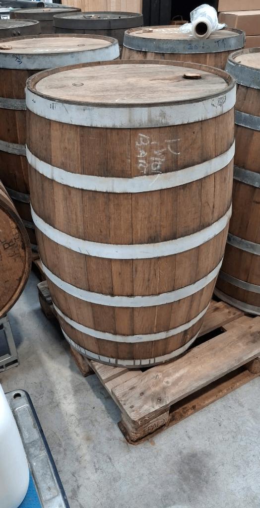 Houten vat te koop, meerdere beschikbaar, 150 liter of meer, Ophalen, Gebruikt, Hout