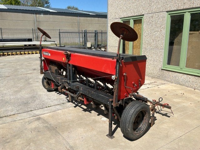 Semoir mécanique Terrasem Roger A85, Articles professionnels, Semer, Planter ou Lever