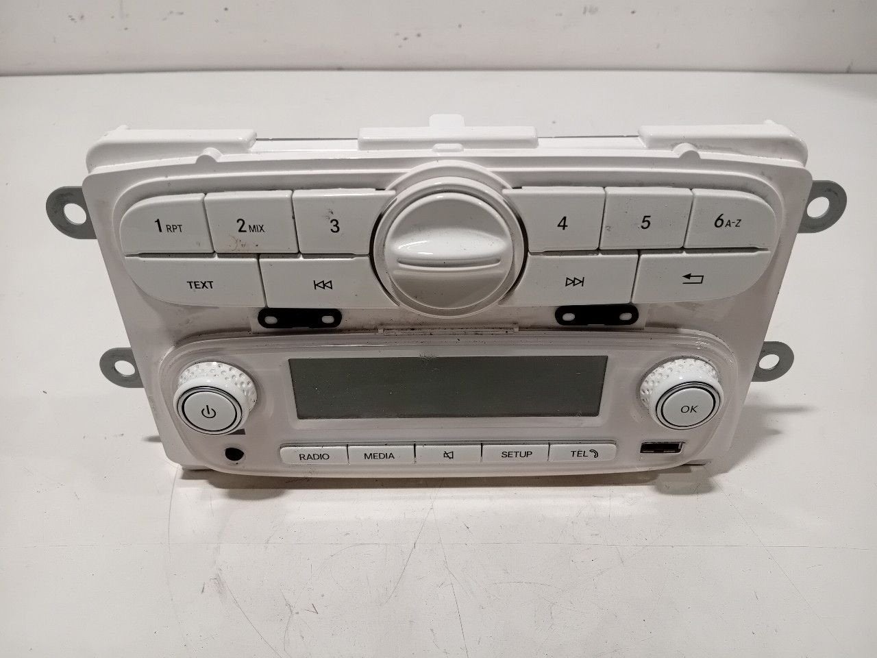 Radio Smart Forfour, Auto diversen, Autoradio's, Ophalen of Verzenden, Van der Ven Autorecycling B.V., Onderdelen@venauto.nl, Ettenseweg 76, 4706 PB Roosendaal, The Netherlands