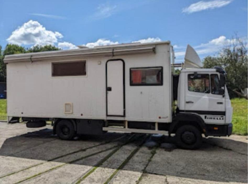 Mercedes 814 camping-car homologué – 7,5 tonnes, Caravanes & Camping, Camping-cars, Boîte manuelle, 8 à 9 mètres, Diesel, Particulier
