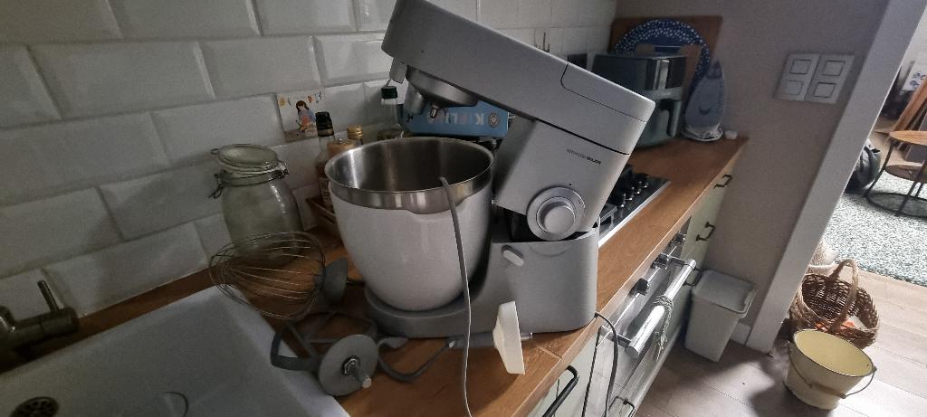 Kenwood keukenmachine Major 6,7 liter GERESERVEERD, Elektronische apparatuur, Keukenmixers, Ophalen, 4 liter of meer, Gebruikt